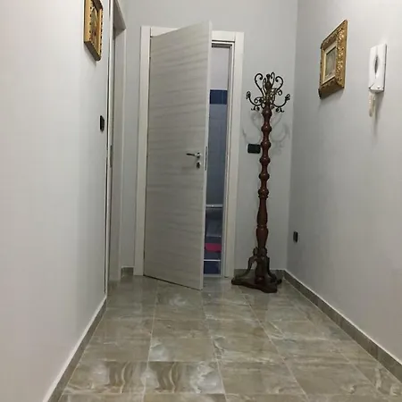 לינה וארוחת בוקר David